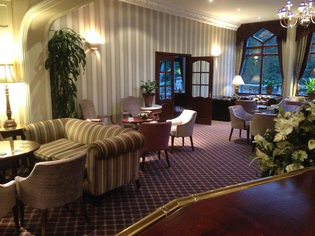 בינגלי Oakwood Hall Hotel מראה חיצוני תמונה