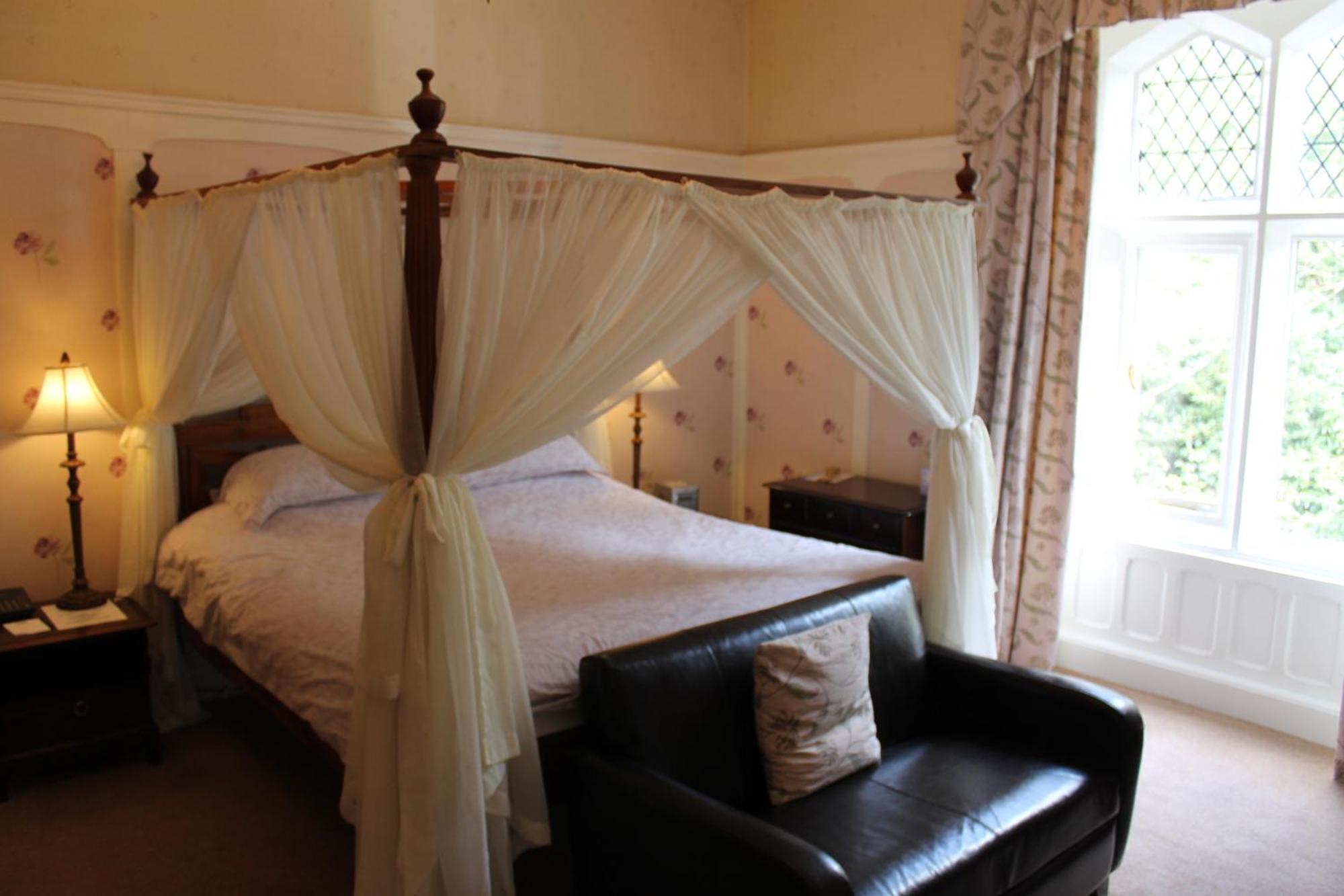 בינגלי Oakwood Hall Hotel מראה חיצוני תמונה